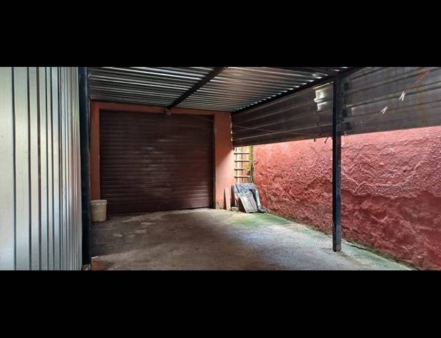 3 BEDROOM PROPERTY TO RENT IN BIRCH ACRES